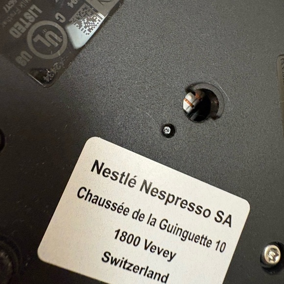 Nespresso machine and Aeroccino 3 Milk Frother with over 26 pods; used twice new - Picture 10 of 10